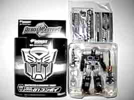 TAKARA　トランスフォーマー ロボットマスターズ RM-17 限定ブラック Amazon.co.jp: トランスフォーマー ロボットマスターズ RM-17